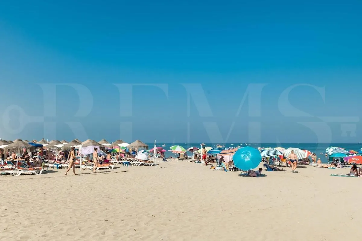 Sea-View Retreat 7 Minutes To The Beach Rems Benalmádena Apartman